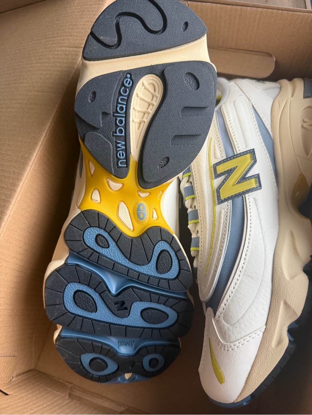New Balance 1000 White blue Yellow Athletic Sneakers mens 8 womans 9.5
